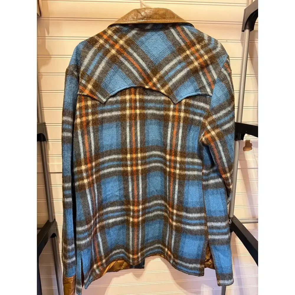 Pioneer Wear euc vintage